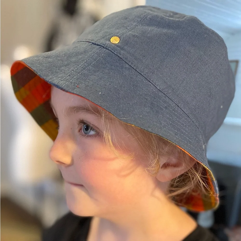 TORY BURCH Plaid Reversible Short Brim Bucket Hat NWOT - Picture 5 of 11